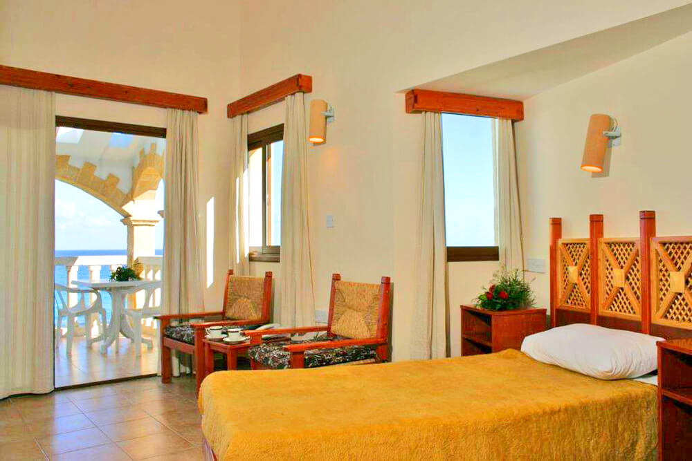 cheap resort hotels to Spend holiday with family