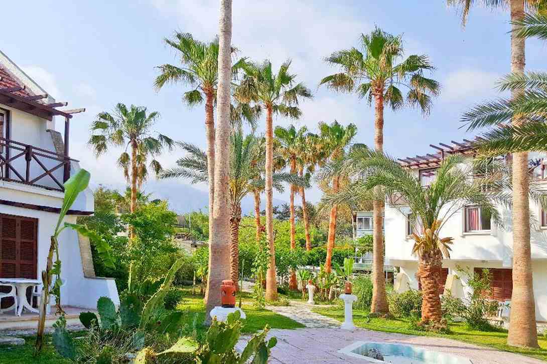 cheap resort hotels to Spend holiday with family