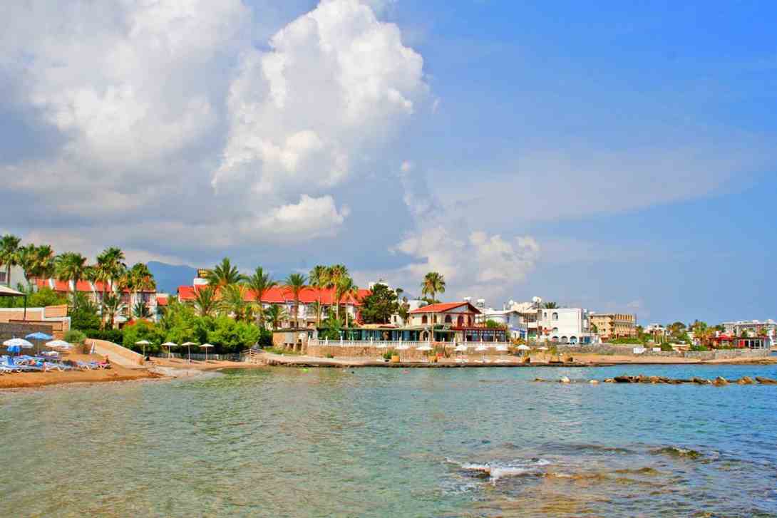 cheap resort hotels to Spend holiday with family