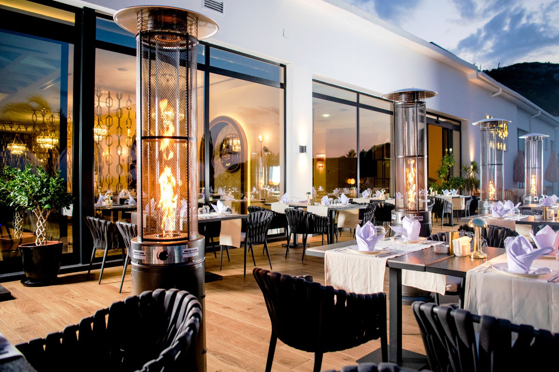 cheap resort hotels to Spend holiday with family