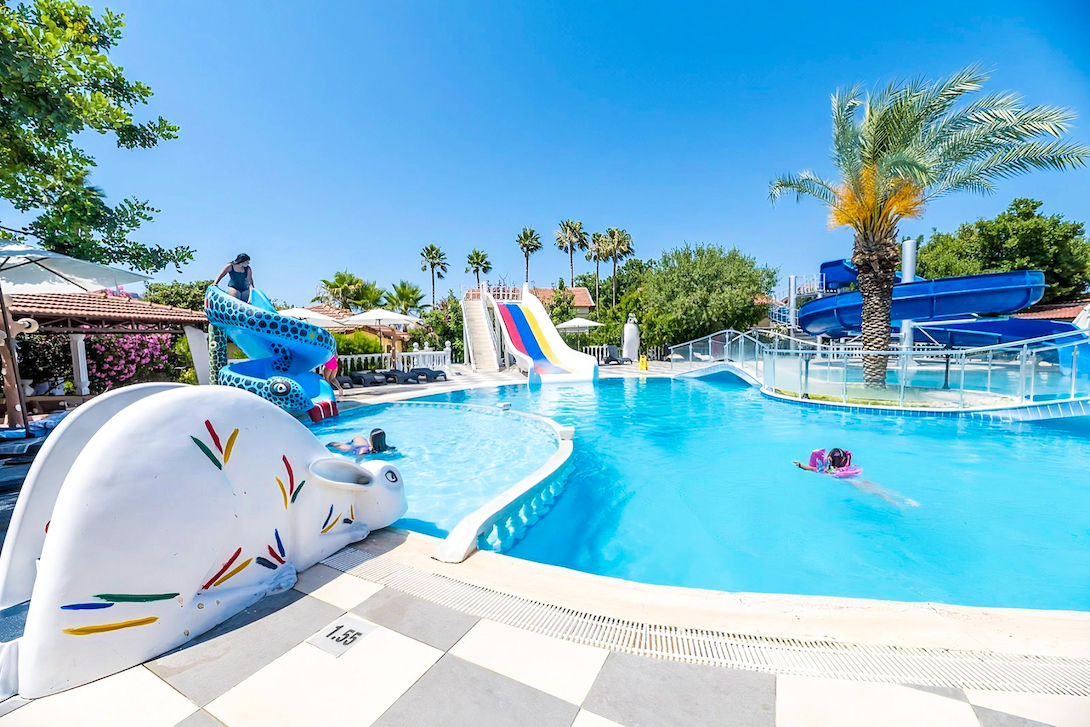 cheap resort hotels to Spend holiday with family