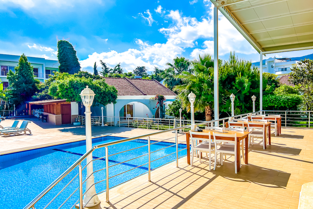 cheap resort hotels to Spend holiday with family