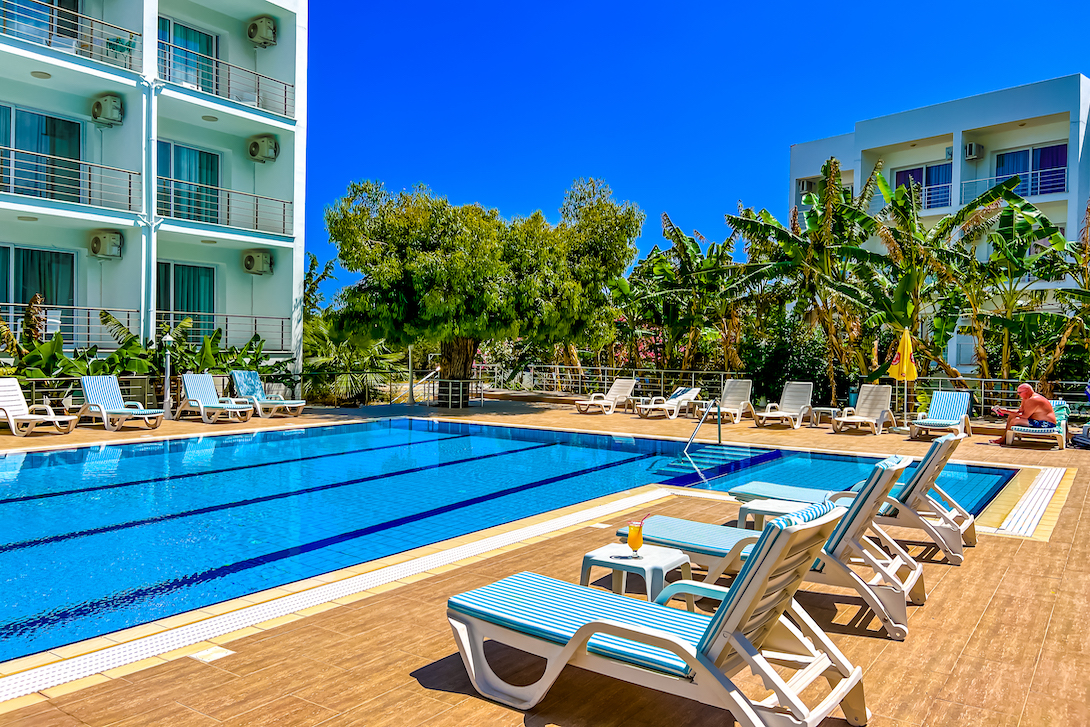 cheap resort hotels to Spend holiday with family