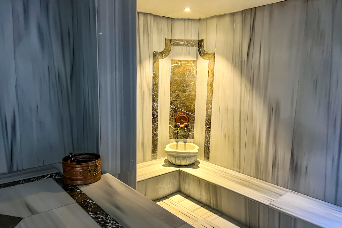 cheap resort hotels to Spend holiday with family