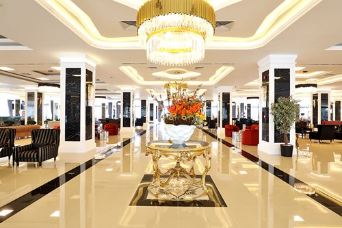 cheap resort hotels to Spend holiday with family