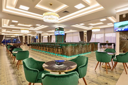 cheap resort hotels to Spend holiday with family