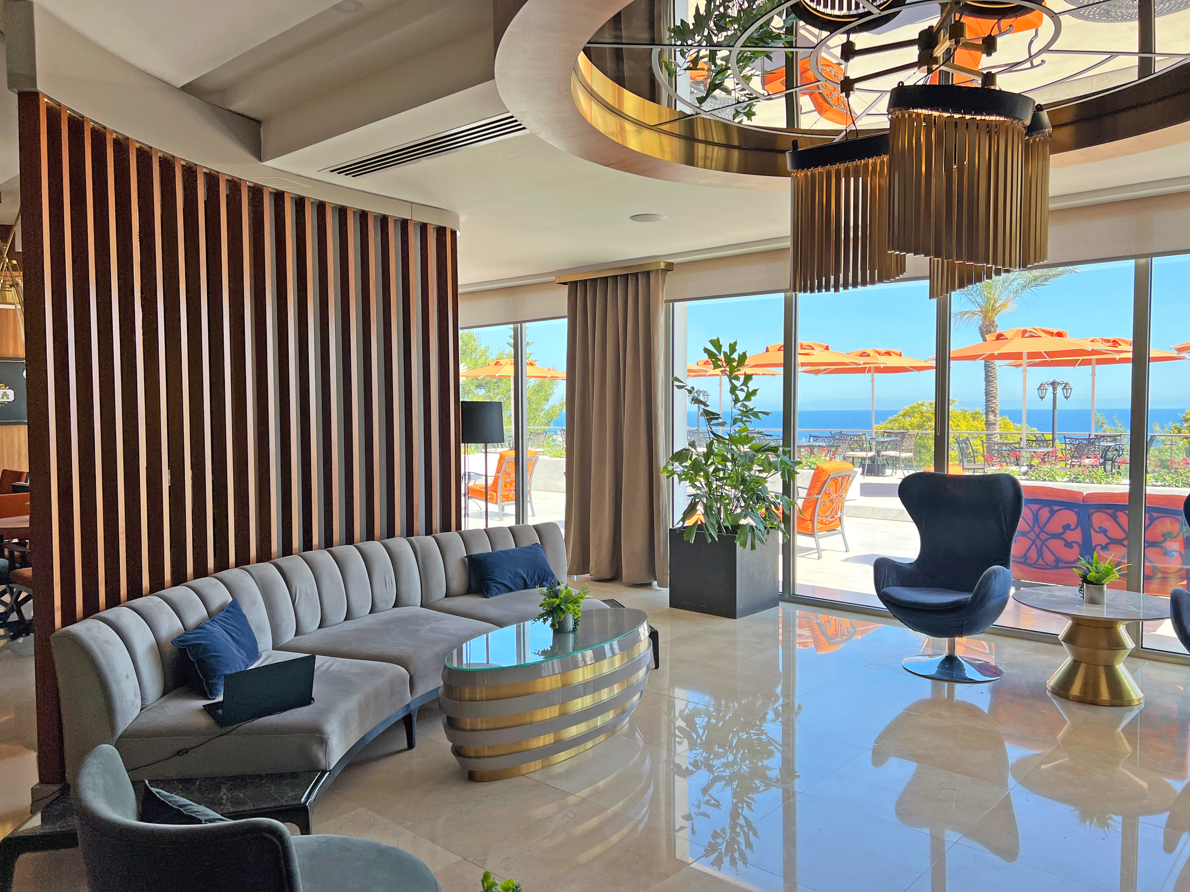 cheap resort hotels to Spend holiday with family