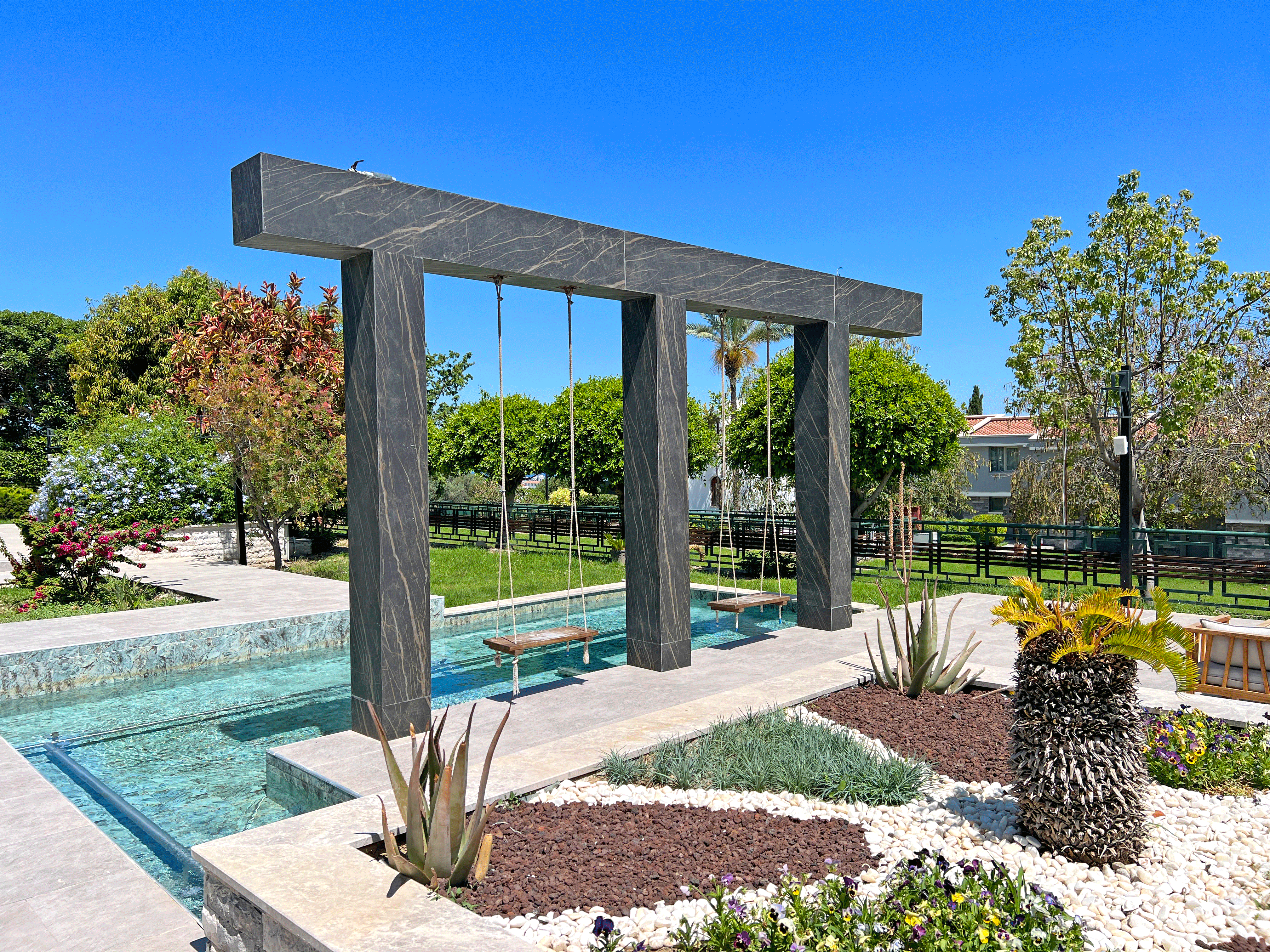 cheap resort hotels to Spend holiday with family