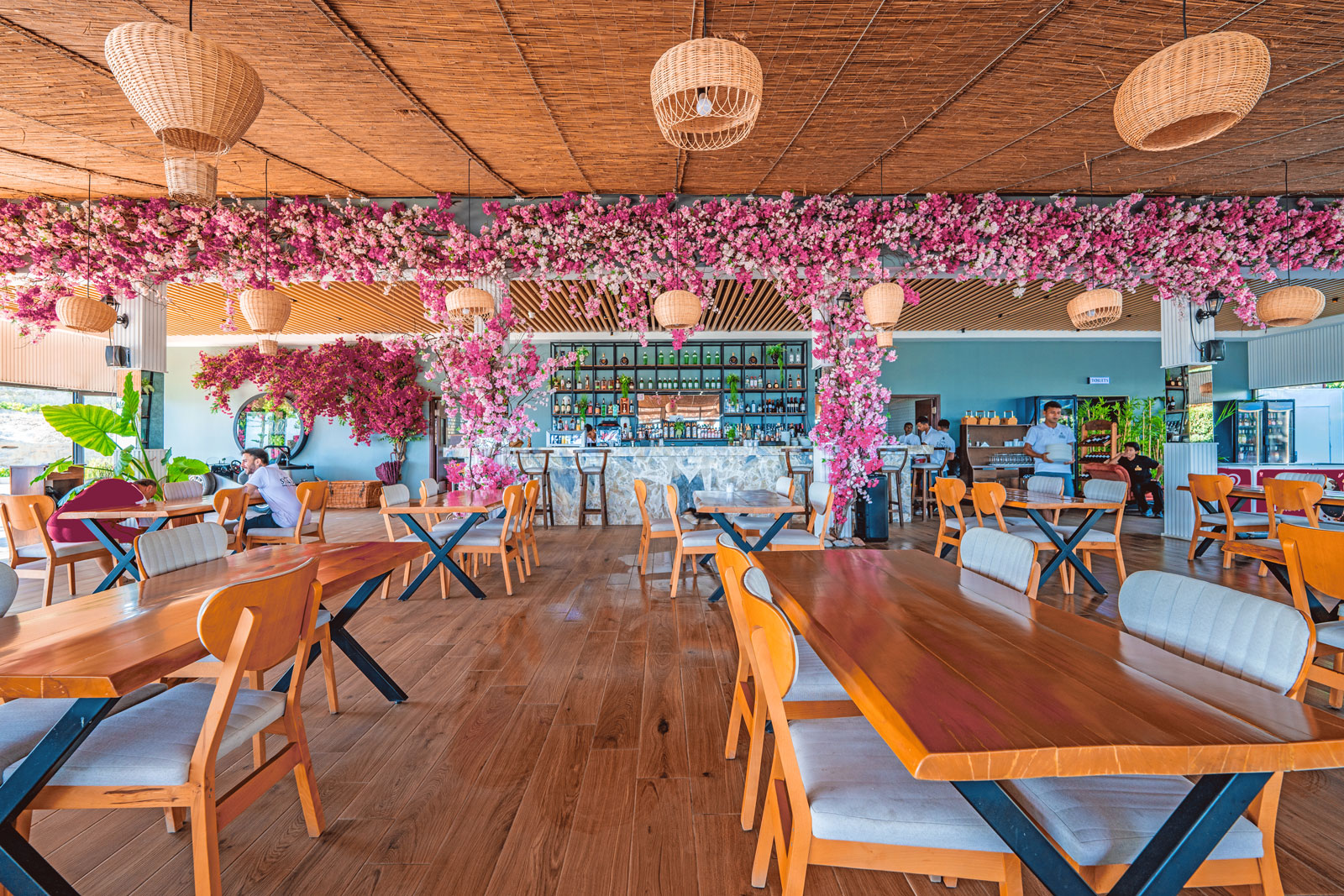cheap resort hotels to Spend holiday with family