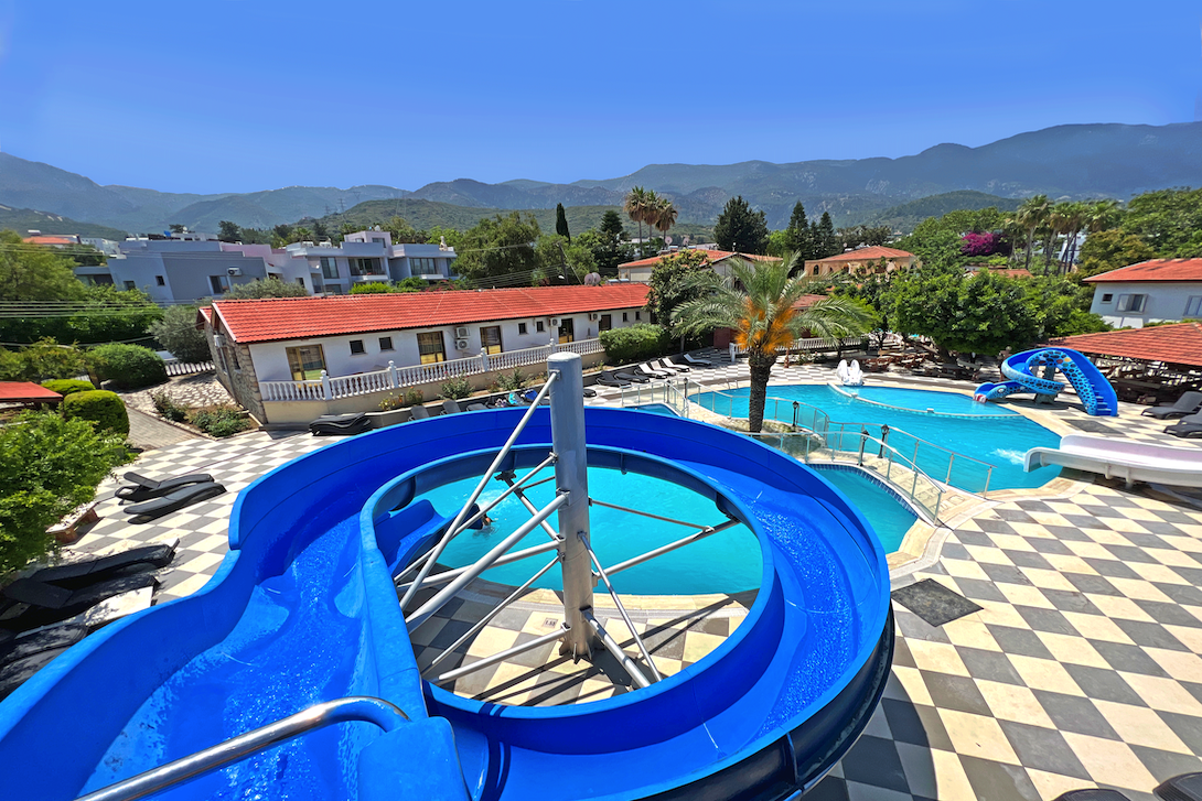 cheap resort hotels to Spend holiday with family