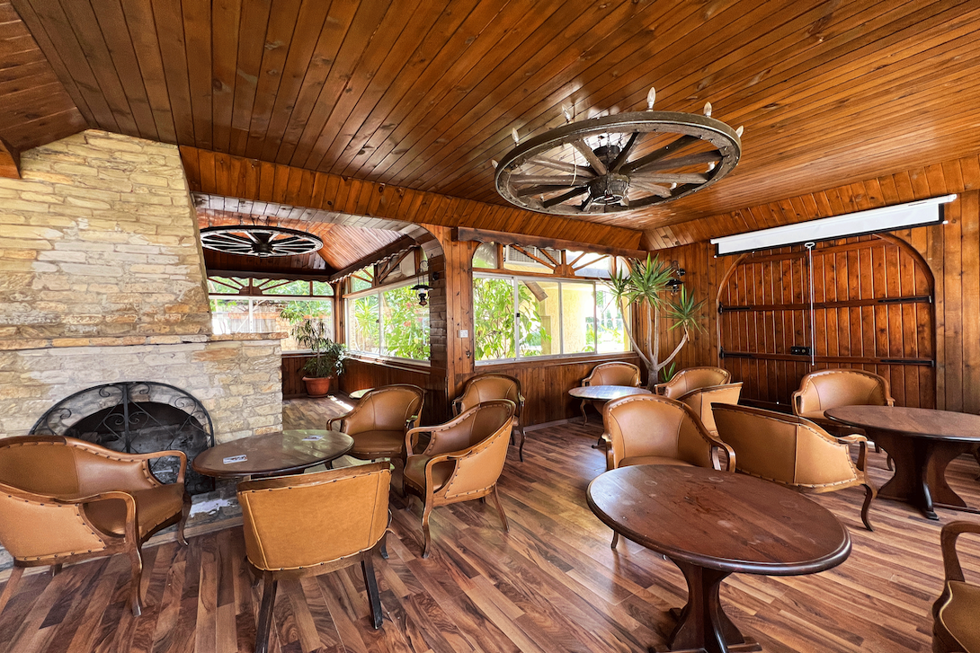 cheap resort hotels to Spend holiday with family