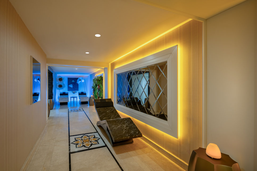 cheap resort hotels to Spend holiday with family