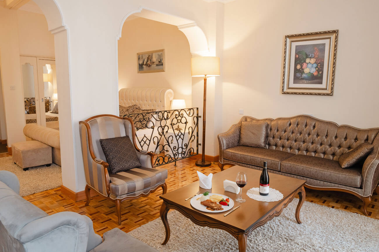 cheap resort hotels to Spend holiday with family