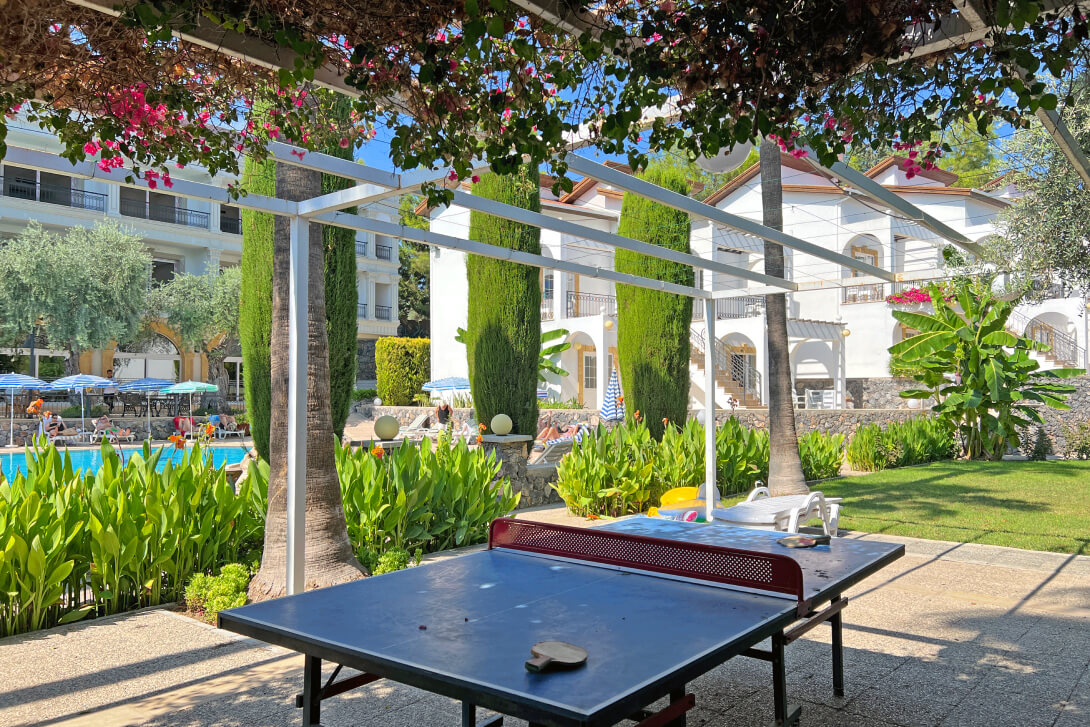 cheap resort hotels to Spend holiday with family