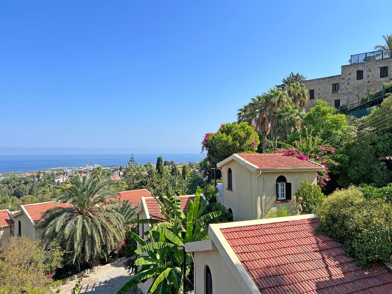 cheap resort hotels to Spend holiday with family