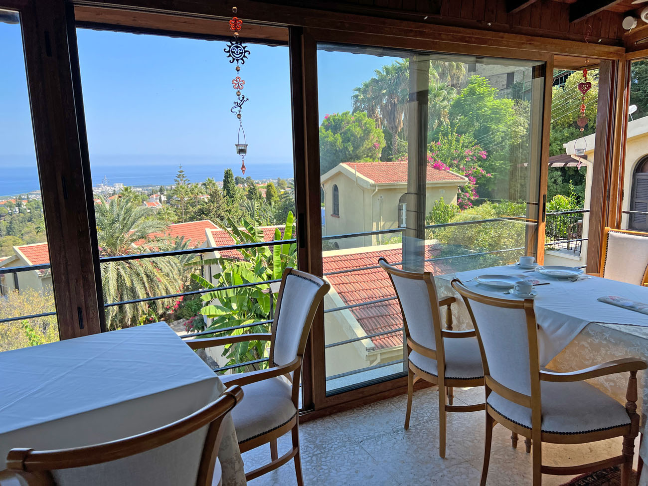 cheap resort hotels to Spend holiday with family