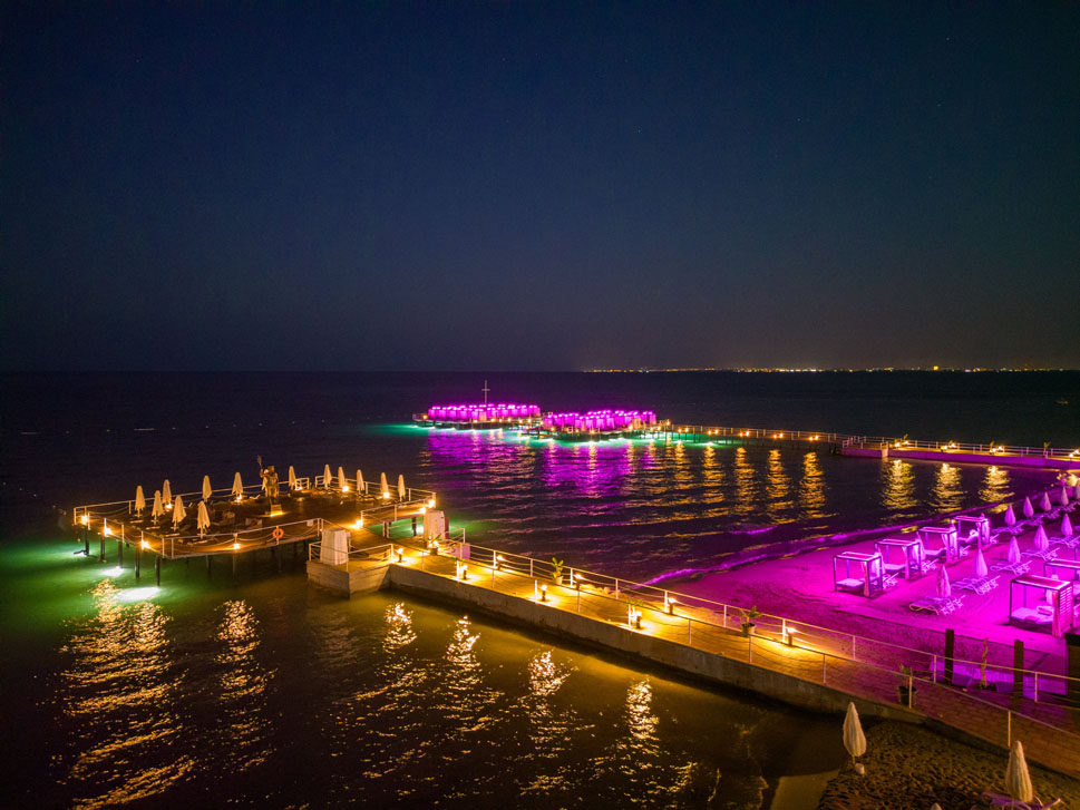 cheap resort hotels to Spend holiday with family