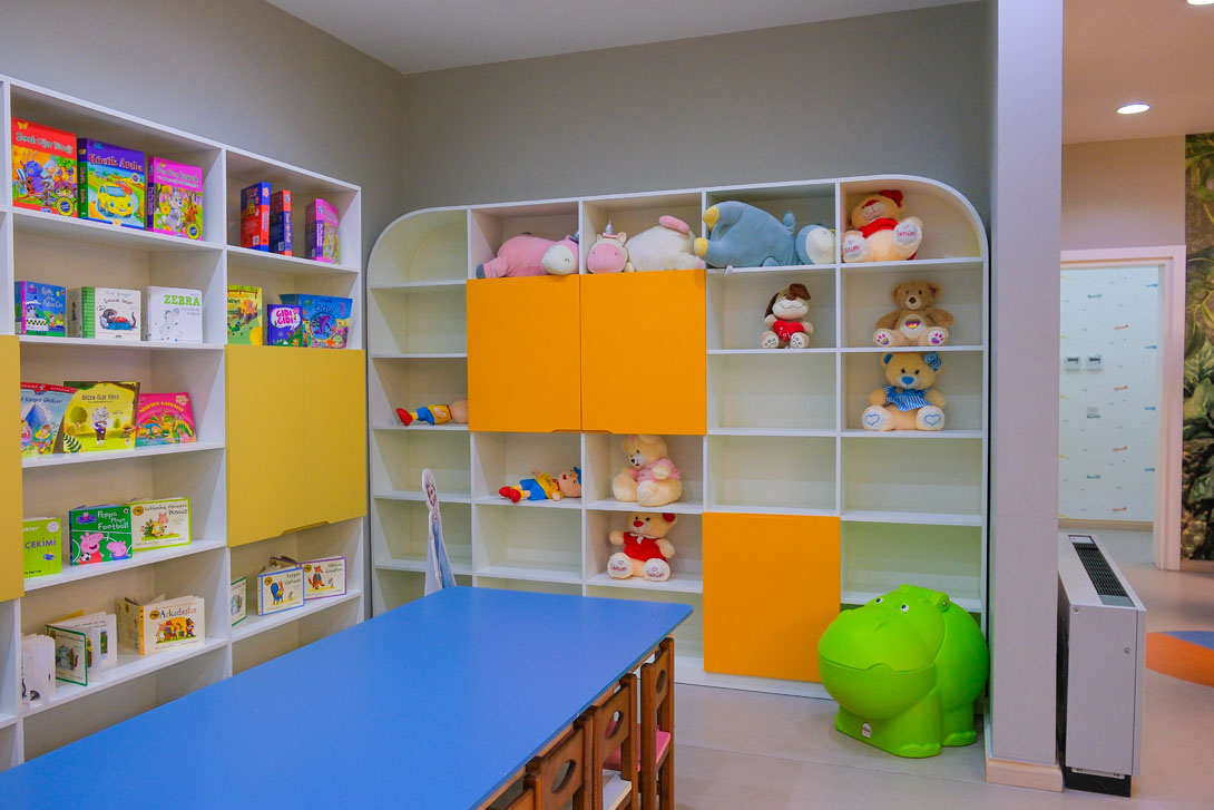 cheap resort hotels to Spend holiday with family