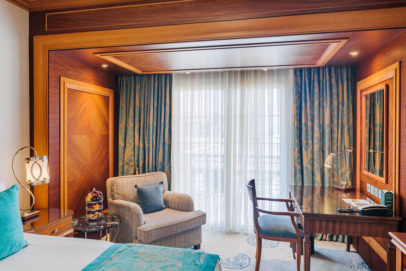 cheap resort hotels to Spend holiday with family