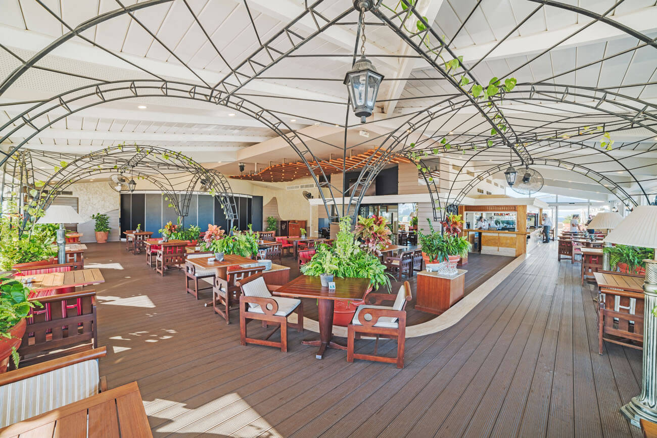 cheap resort hotels to Spend holiday with family