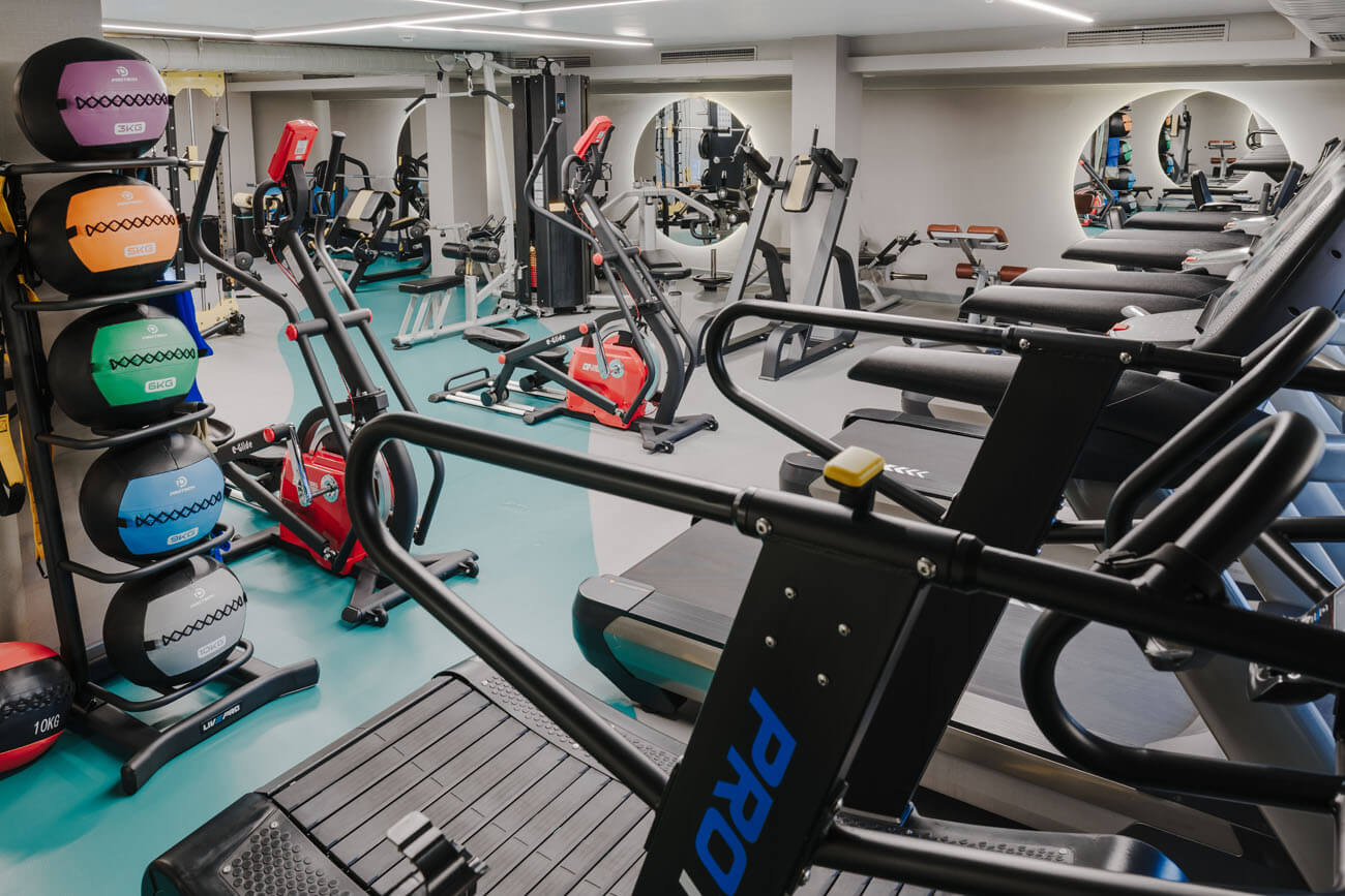 cheap resort hotels to Spend holiday with family