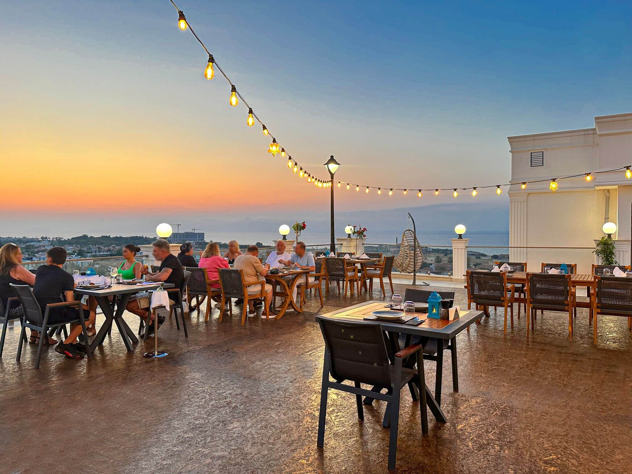 cheap resort hotels to Spend holiday with family