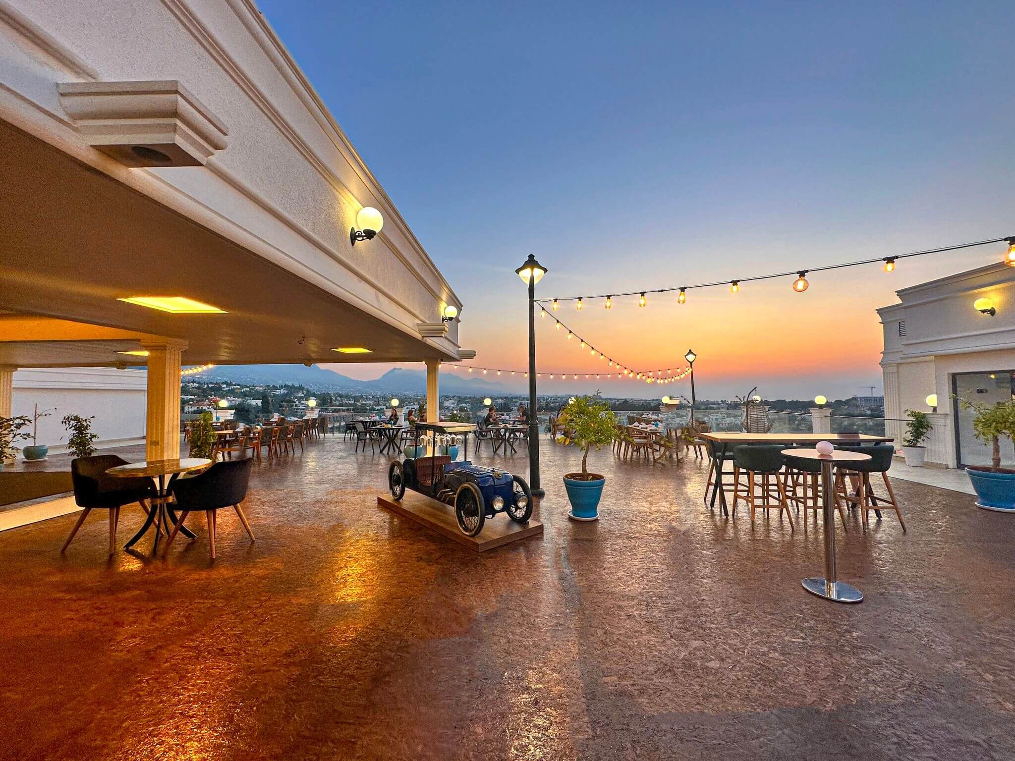 cheap resort hotels to Spend holiday with family