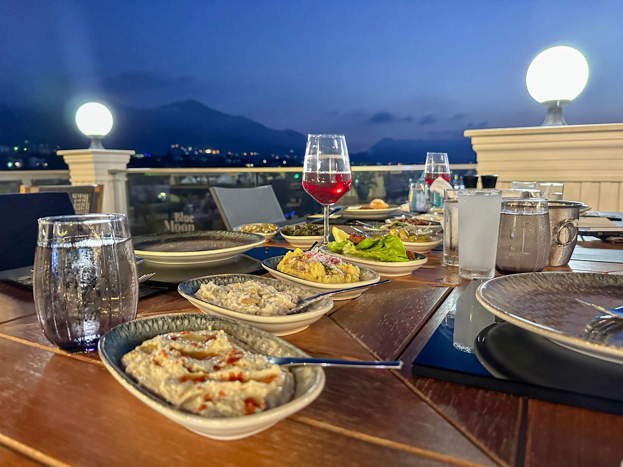 cheap resort hotels to Spend holiday with family