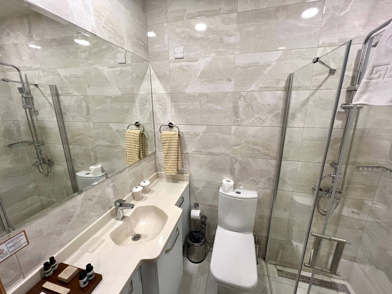 cheap resort hotels to Spend holiday with family