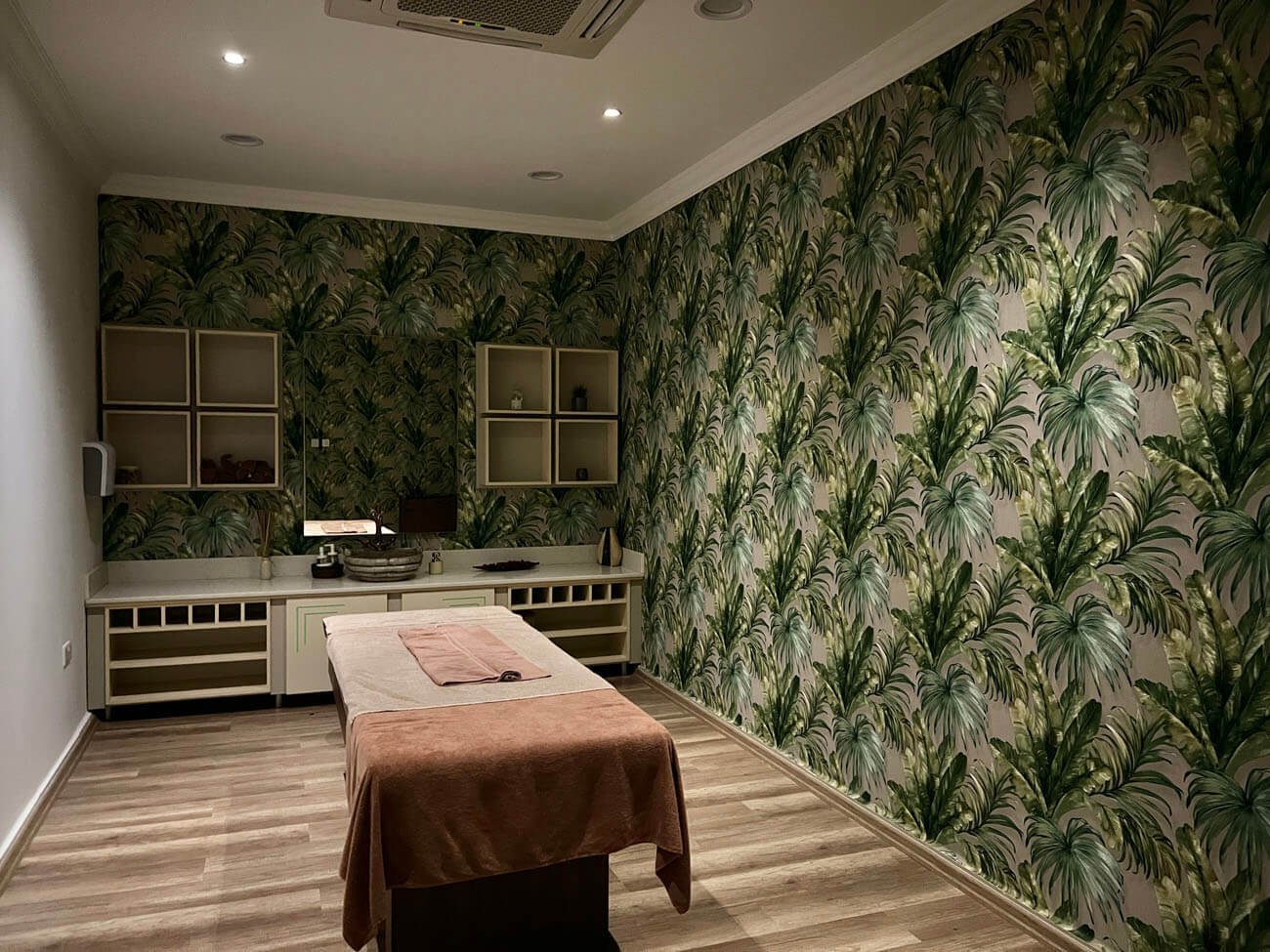 cheap resort hotels to Spend holiday with family